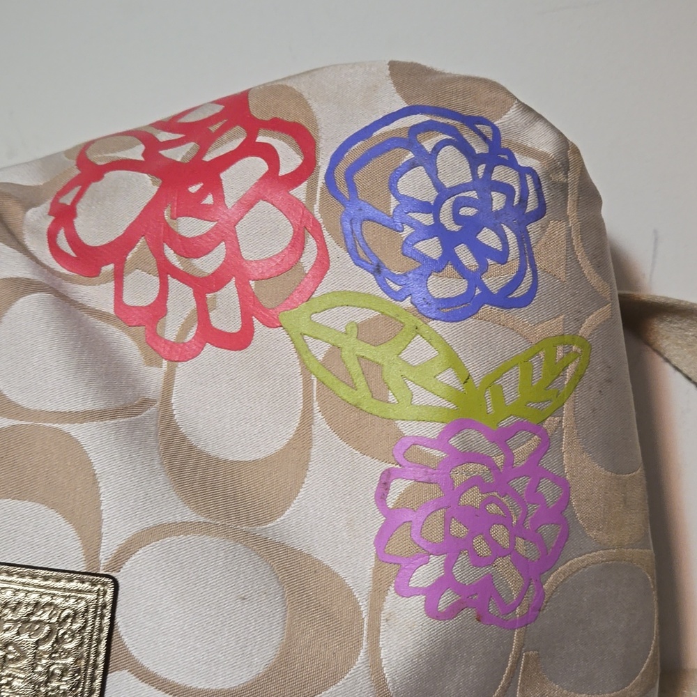 Coach Handbag - Picture 8 of 16